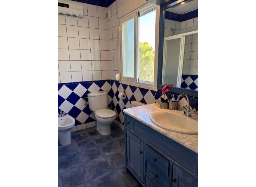 5 slaapkamer Villa te koop in Altea la Vella met zwembad - € 750.000 (Ref: 9176034)