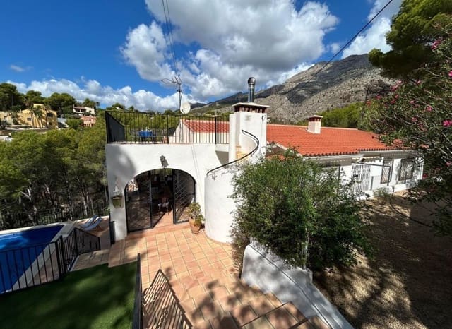 5 slaapkamer Villa te koop in Altea la Vella, Altea met zwembad - € 750.000 (Ref: 9176034)