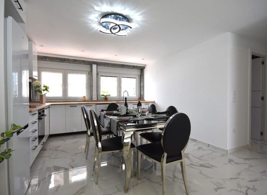 5 soveværelse Lejlighed til salg i Calpe / Calp med swimmingpool garage - € 1.200.000 (Ref: 9180163)