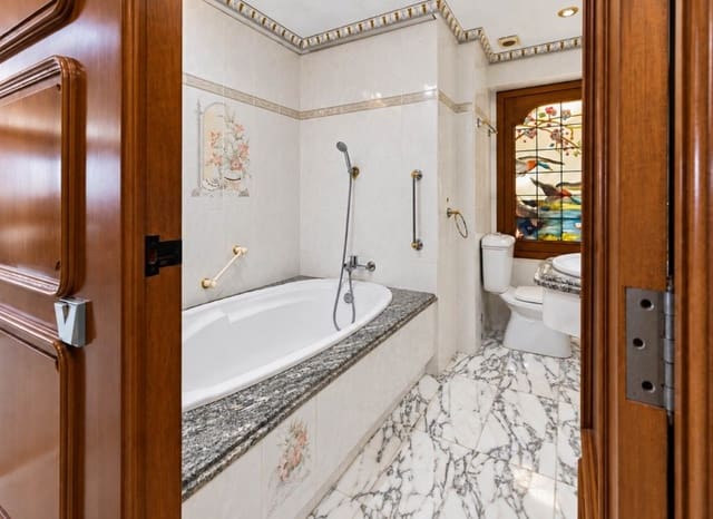 5 quarto Apartamento para venda em Manzanera - Tosal, Calpe / Calp com piscina garagem - 980 000 € (Ref: 9180163)
