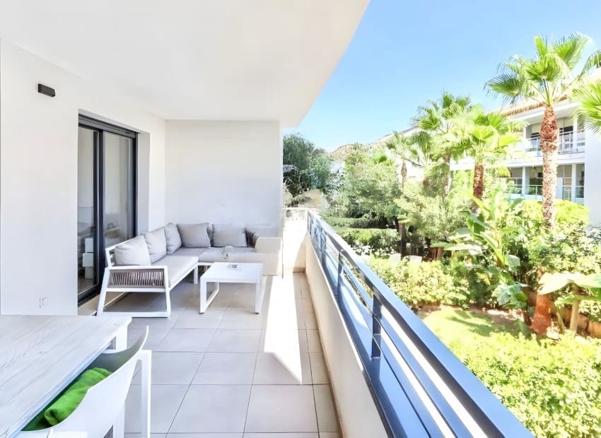 2 soveværelse Lejlighed til salg i Arenal med swimmingpool garage - € 425.000 (Ref: 9181533)