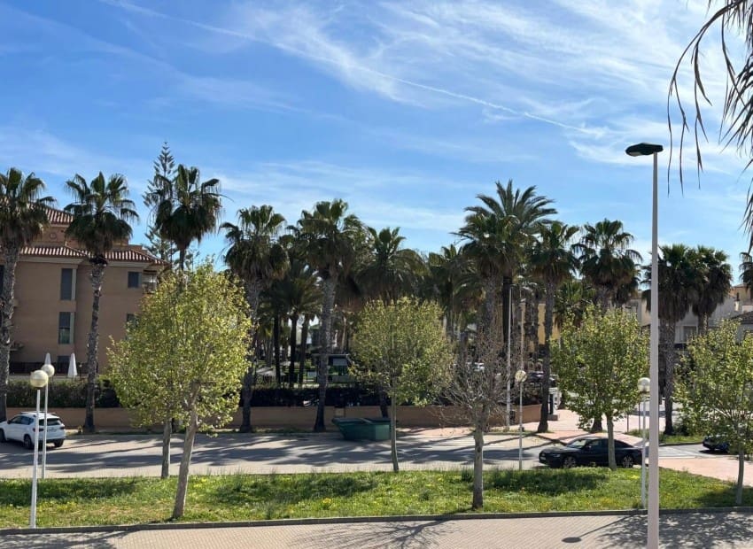 3 soveværelse Lejlighed til salg i Arenal med swimmingpool - € 499.500 (Ref: 9181916)