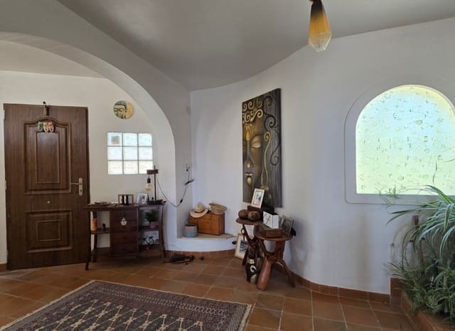 3 bedroom Villa for sale in Altea with pool garage - € 1,365,000 (Ref: 9186581)