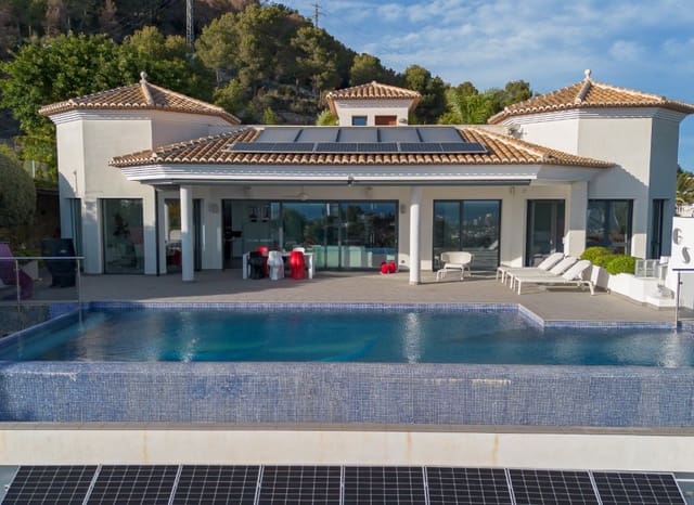 4 bedroom Villa for sale in Cometa - Carrió, Calpe / Calp with pool garage - € 1,980,000 (Ref: 9189855)