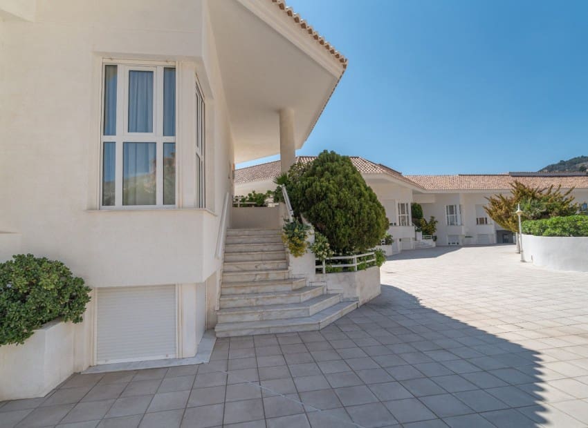 2 soveværelse Lejlighed til salg i Altea med garage - € 795.000 (Ref: 9190256)