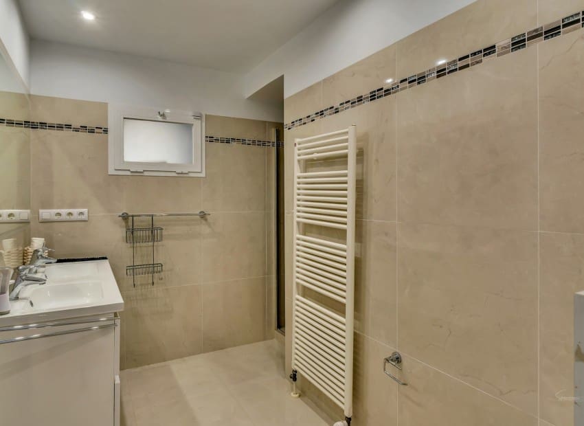 4 sovrum Villa till salu i Moraira med pool garage - 1 390 000 € (Ref: 9190257)