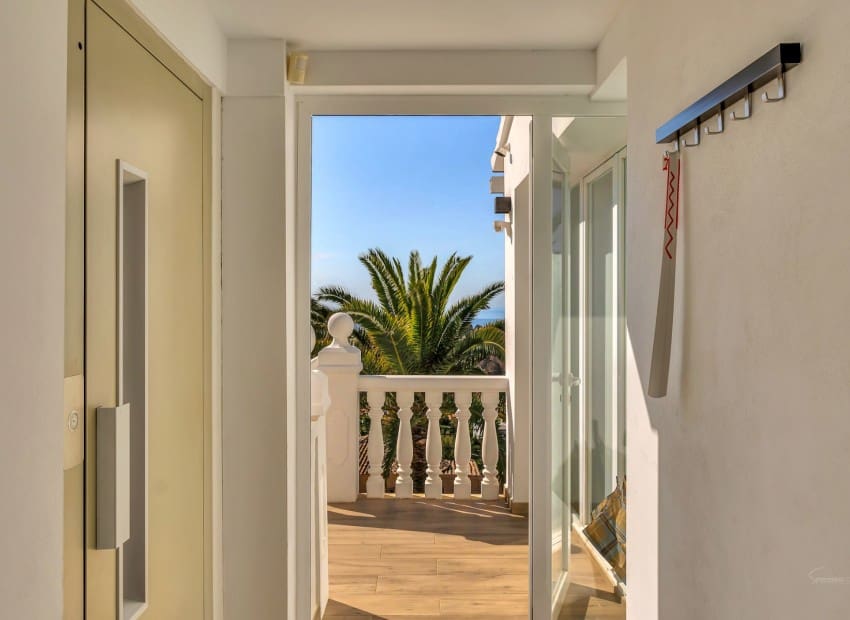 4 sovrum Villa till salu i Moraira med pool garage - 1 390 000 € (Ref: 9190257)