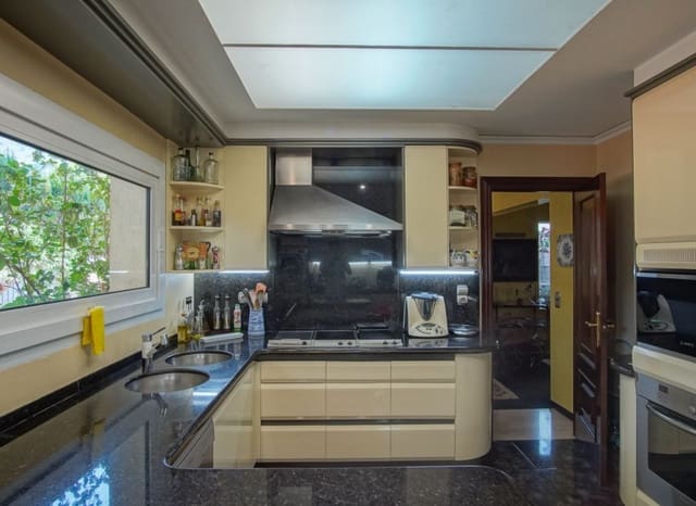 4 Zimmer Villa zu verkaufen in El Montgó, Dénia mit Pool - 1.190.000 € (Ref: 9190493)