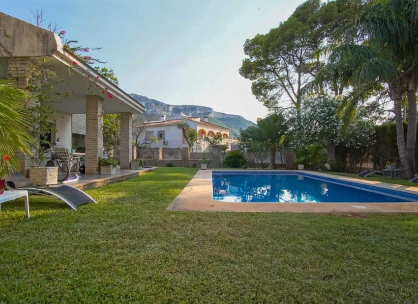 4 quarto Moradia para venda em Denia com piscina - 1 190 000 € (Ref: 9190493)