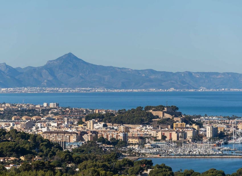 4 quarto Moradia para venda em Denia com piscina - 1 190 000 € (Ref: 9190493)