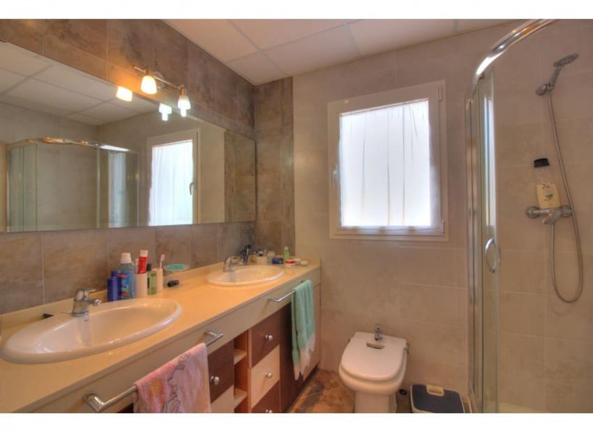 5 soverom Villa til salgs i Calpe / Calp med svømmebasseng garasje - € 680 000 (Ref: 9194719)