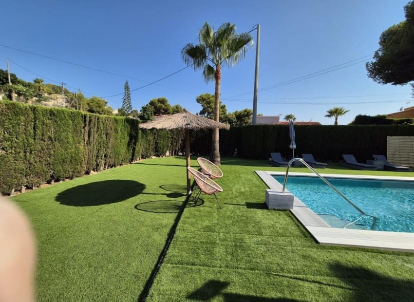 5 makuuhuone Huvila myytävänä paikassa Calpe / Calp mukana uima-altaan - 780 000 € (Ref: 9194721)