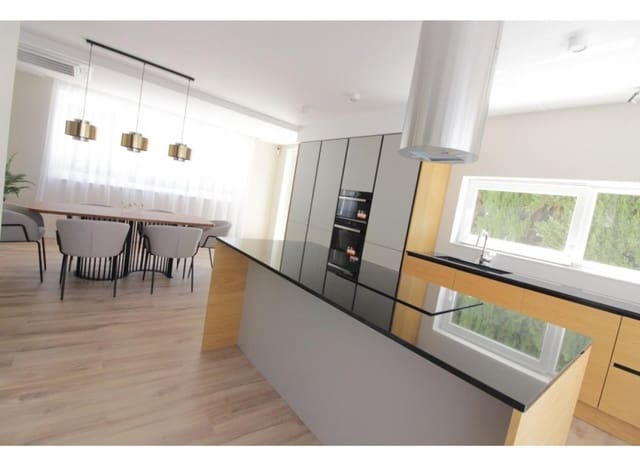 4 bedroom Villa for sale in Cometa - Carrió, Calpe / Calp with pool - € 995,000 (Ref: 9196918)