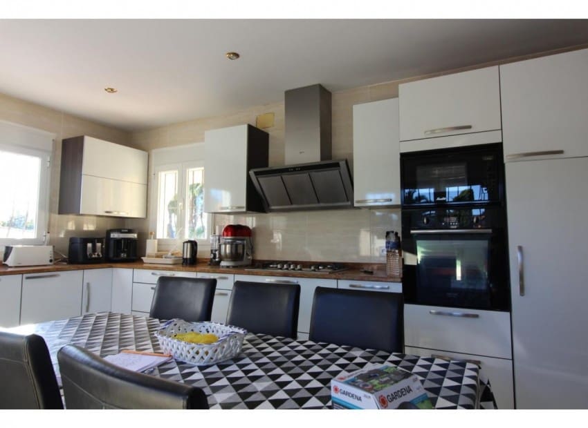 5 soverom Villa til salgs i Calpe / Calp med svømmebasseng - € 785 000 (Ref: 9196921)