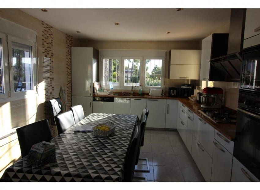 5 soverom Villa til salgs i Calpe / Calp med svømmebasseng - € 785 000 (Ref: 9196921)