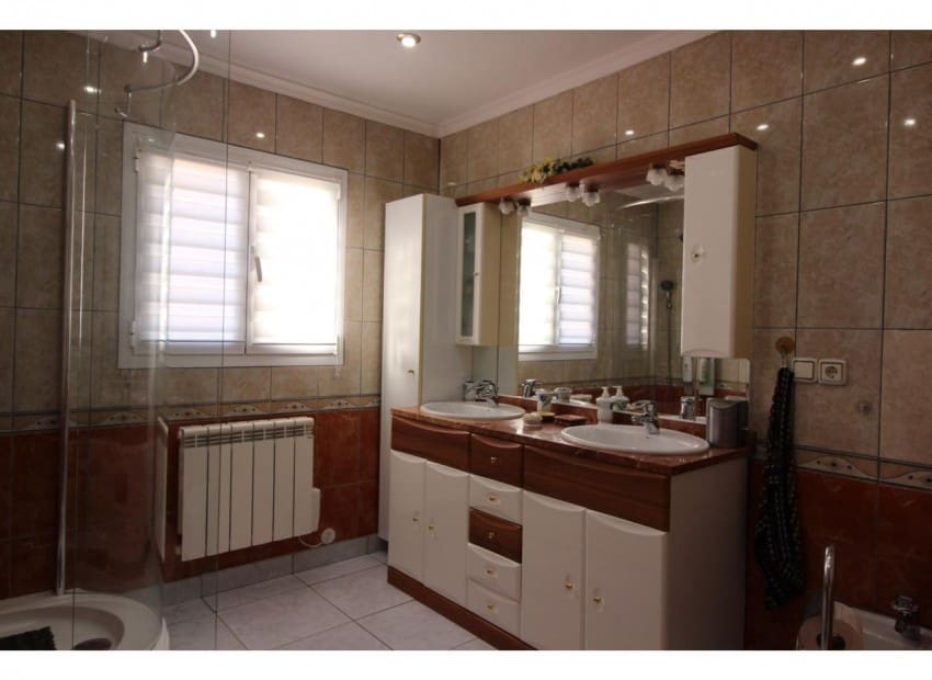 5 soverom Villa til salgs i Calpe / Calp med svømmebasseng - € 785 000 (Ref: 9196921)