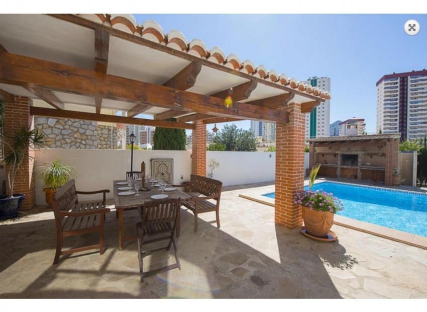 4 sypialnia Willa na sprzedaż w Calpe / Calp z basenem garażem - 775 000 € (Ref: 9197363)