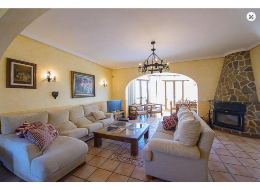 4 sypialnia Willa na sprzedaż w Calpe / Calp z basenem garażem - 775 000 € (Ref: 9197363)