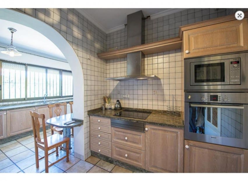 4 sypialnia Willa na sprzedaż w Calpe / Calp z basenem garażem - 775 000 € (Ref: 9197363)