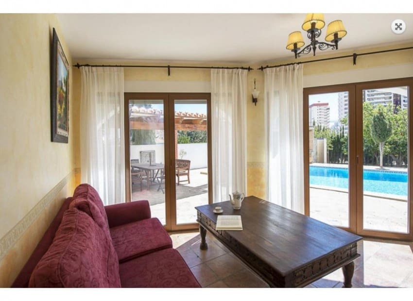 4 sypialnia Willa na sprzedaż w Calpe / Calp z basenem garażem - 775 000 € (Ref: 9197363)