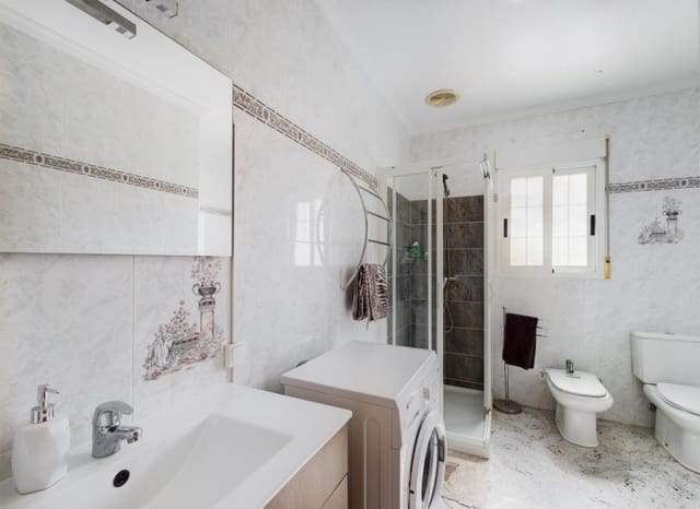 5 bedroom Villa for sale in Gargasindi, Calpe / Calp with pool - € 620,000 (Ref: 9198155)