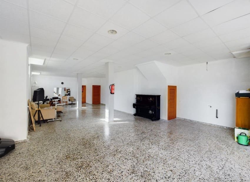 5 soveværelse Villa til salg i Calpe / Calp med swimmingpool - € 620.000 (Ref: 9198155)