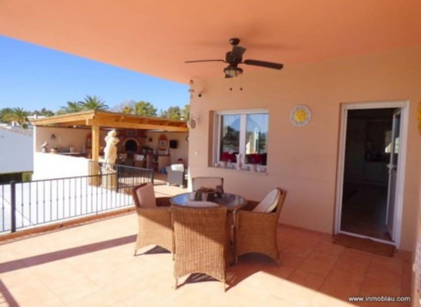 7 soverom Villa til salgs i Alfaz del Pi / L'Alfas del Pi med svømmebasseng - € 699 000 (Ref: 9198156)