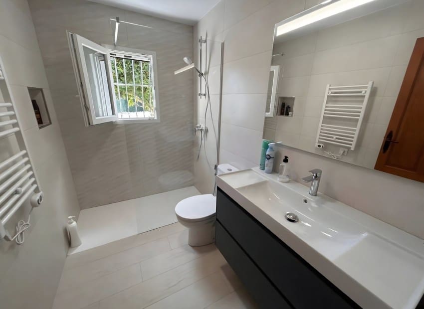 4 quarto Moradia para venda em Javea / Xabia com piscina - 686 000 € (Ref: 9203509)