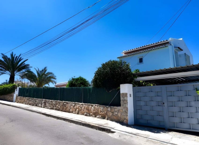 4 quarto Moradia para venda em Javea / Xabia com piscina - 686 000 € (Ref: 9203509)