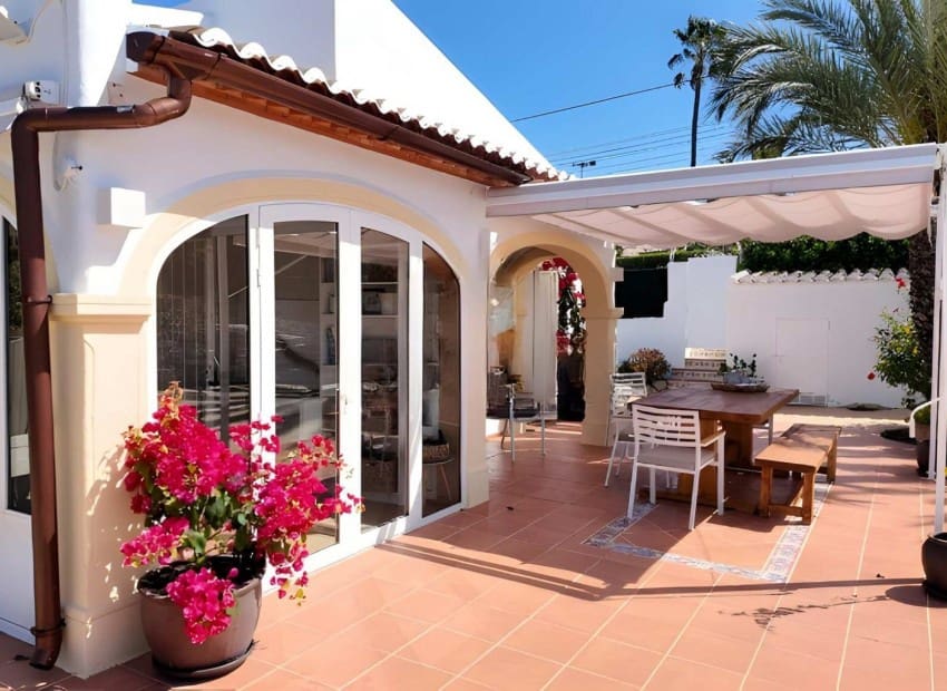 4 quarto Moradia para venda em Javea / Xabia com piscina - 686 000 € (Ref: 9203509)