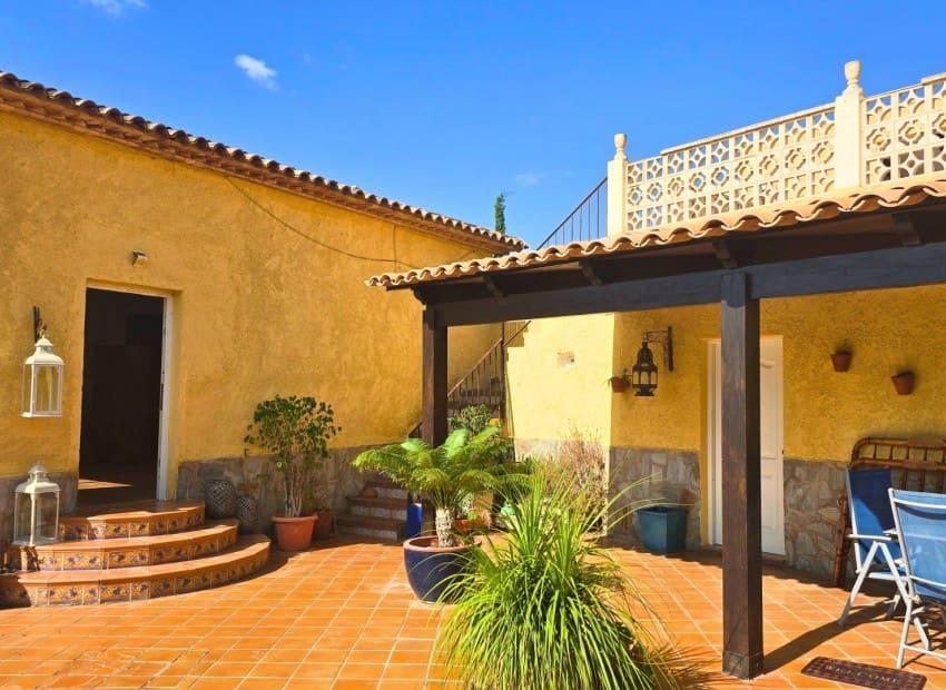 3 soverom Villa til salgs i Altea la Vella med svømmebasseng - € 495 000 (Ref: 9219251)