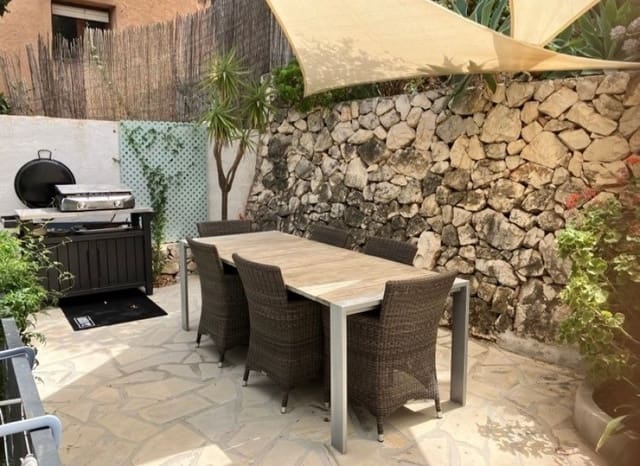 4 slaapkamer Villa te koop in Maryvilla, Calpe / Calp met zwembad - € 580.000 (Ref: 9227728)