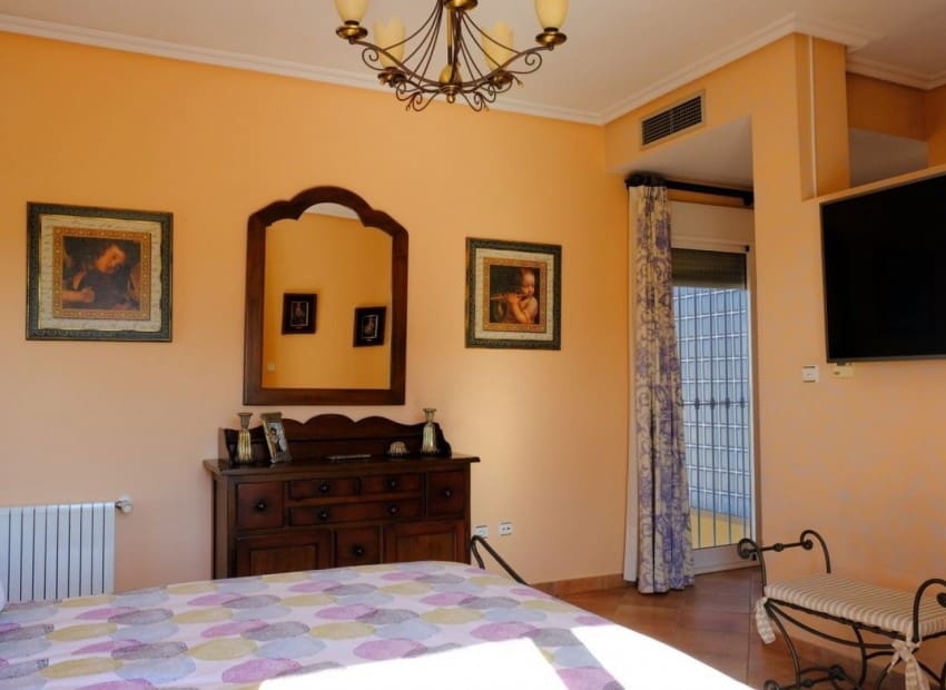 4 sovrum Finca/Hus på landet till salu i Orihuela med pool garage - 675 000 € (Ref: 9227863)