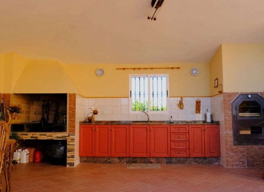 4 sovrum Finca/Hus på landet till salu i Orihuela med pool garage - 675 000 € (Ref: 9227863)