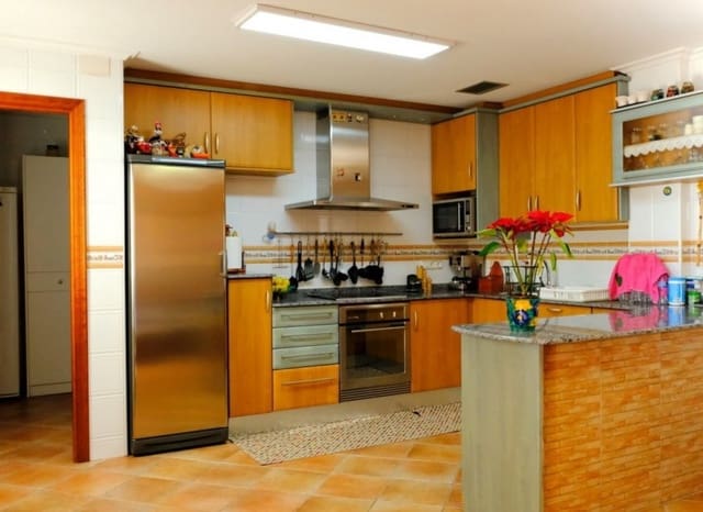 4 slaapkamer Finca/Landhuis te koop in Molins - Campaneta - San Bartolomé, Orihuela met zwembad garage - € 675.000 (Ref: 9227863)