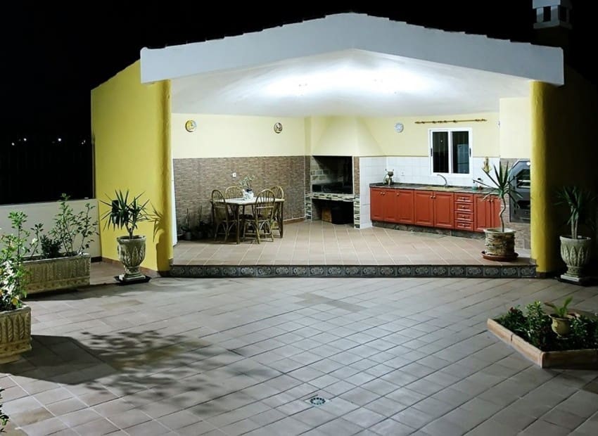 4 sovrum Finca/Hus på landet till salu i Orihuela med pool garage - 675 000 € (Ref: 9227863)