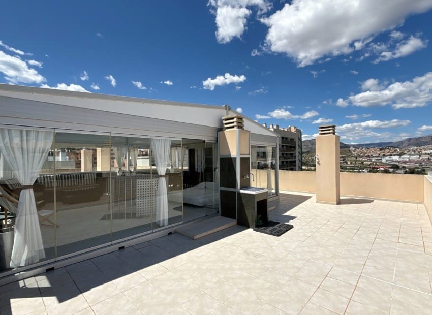 2 bedroom Apartment for sale in La Villajoyosa / Vila Joiosa with pool garage - € 395,000 (Ref: 9230605)