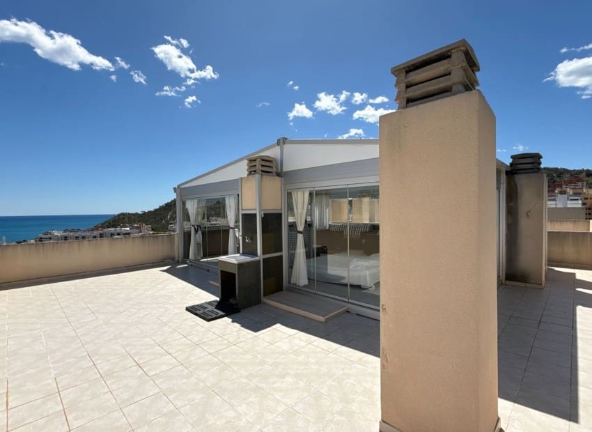 2 bedroom Apartment for sale in La Villajoyosa / Vila Joiosa with pool garage - € 395,000 (Ref: 9230605)