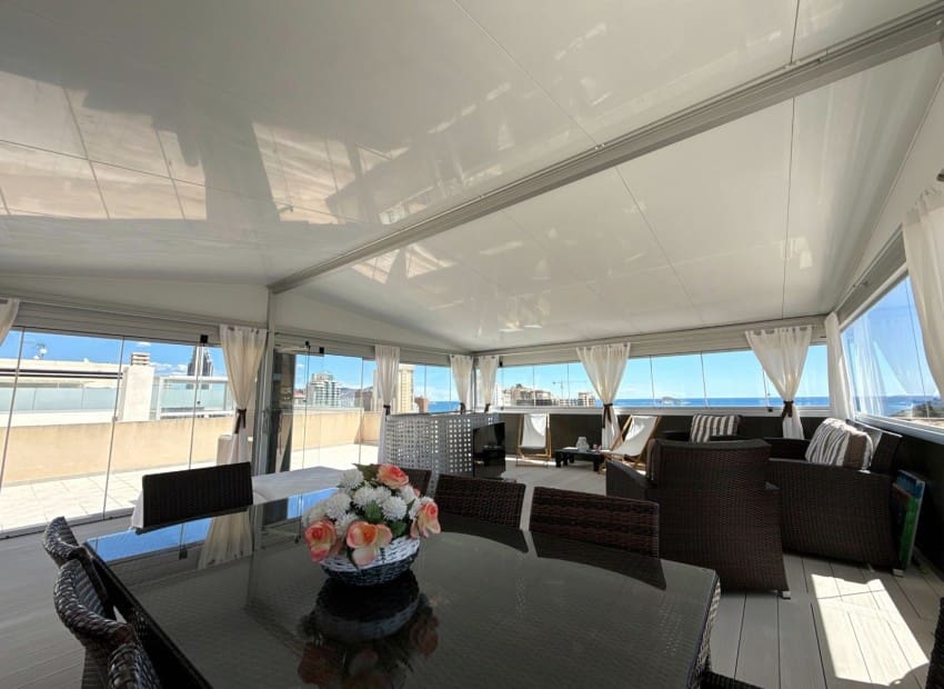 2 bedroom Apartment for sale in La Villajoyosa / Vila Joiosa with pool garage - € 395,000 (Ref: 9230605)