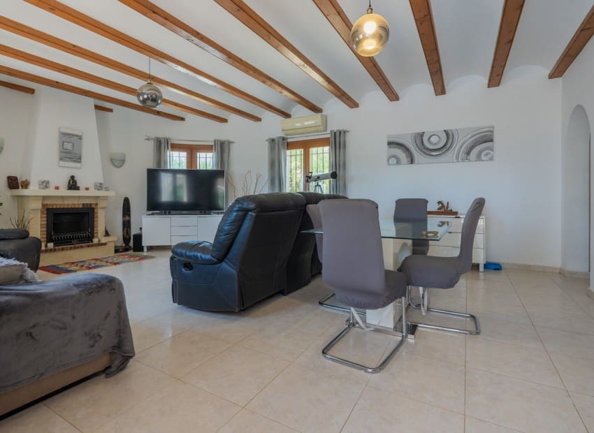 3 chambre Villa/Maison à vendre à Javea / Xabia avec piscine - 620 000 € (Ref: 9231266)