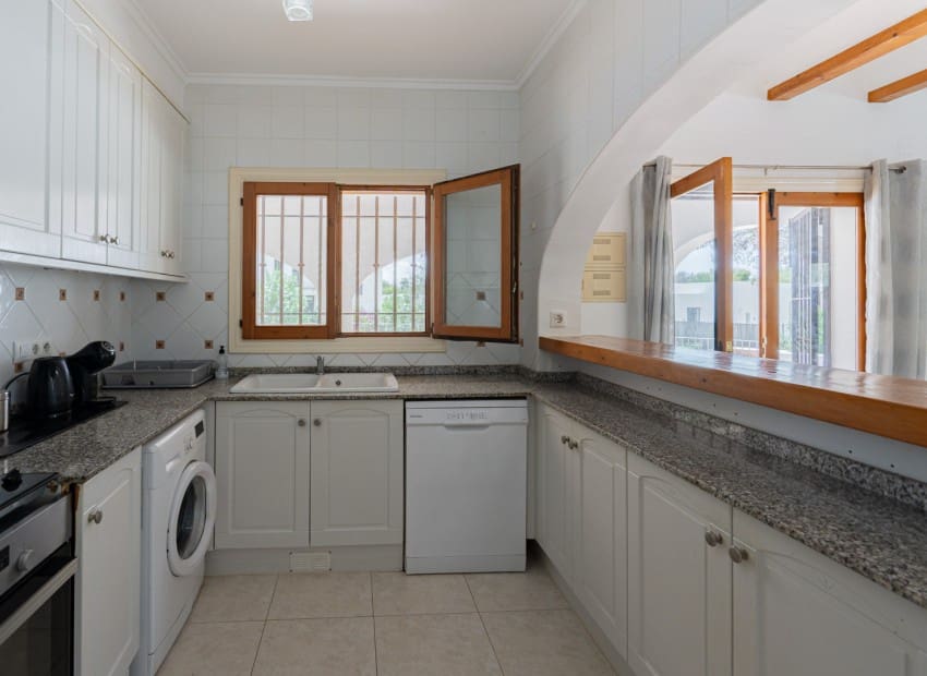 3 chambre Villa/Maison à vendre à Javea / Xabia avec piscine - 620 000 € (Ref: 9231266)