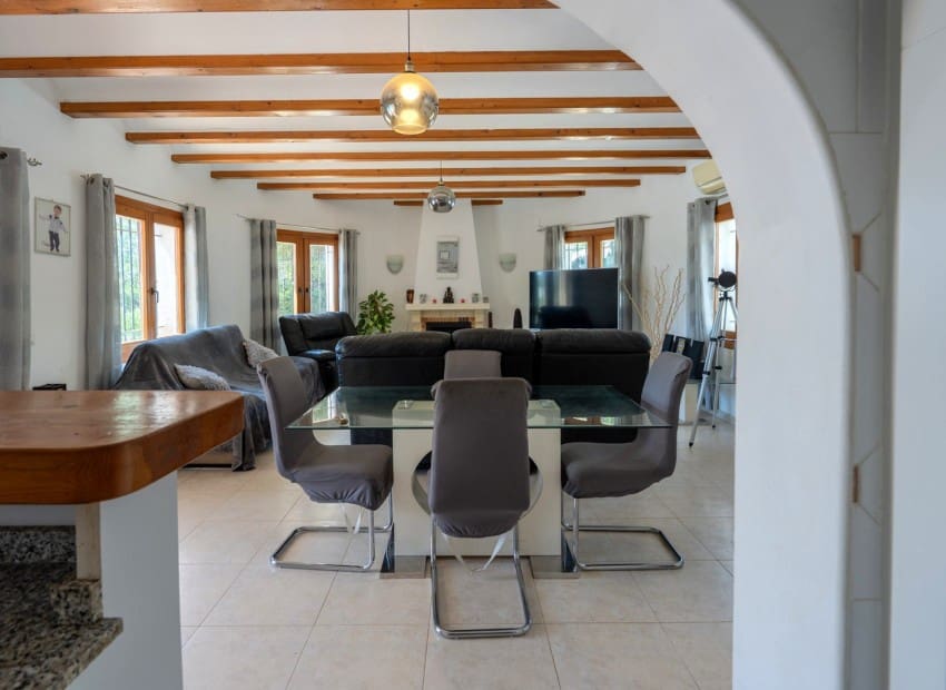 3 chambre Villa/Maison à vendre à Javea / Xabia avec piscine - 620 000 € (Ref: 9231266)