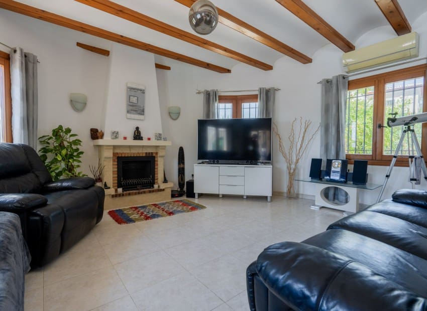 3 chambre Villa/Maison à vendre à Javea / Xabia avec piscine - 620 000 € (Ref: 9231266)