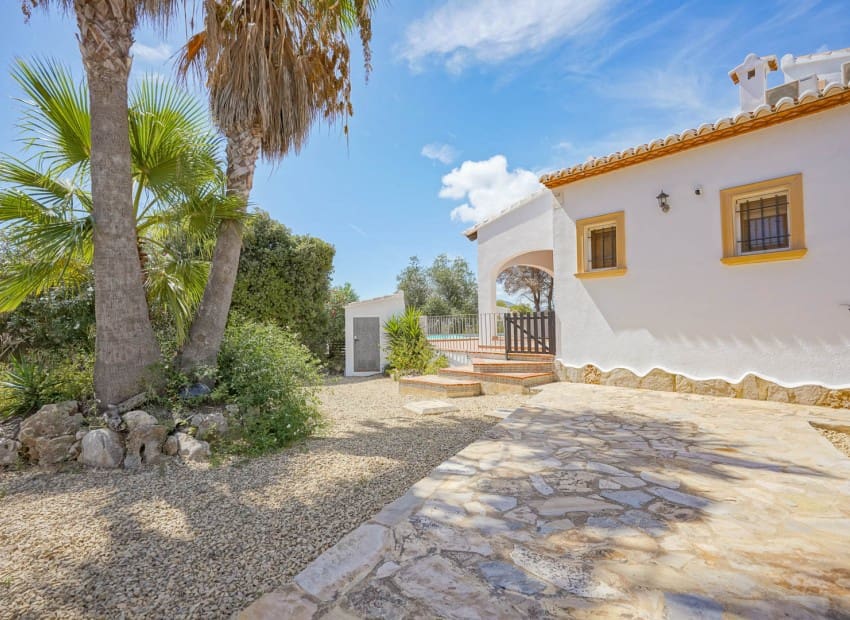 3 chambre Villa/Maison à vendre à Javea / Xabia avec piscine - 620 000 € (Ref: 9231266)