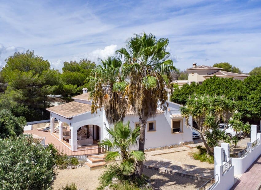 3 chambre Villa/Maison à vendre à Javea / Xabia avec piscine - 620 000 € (Ref: 9231266)