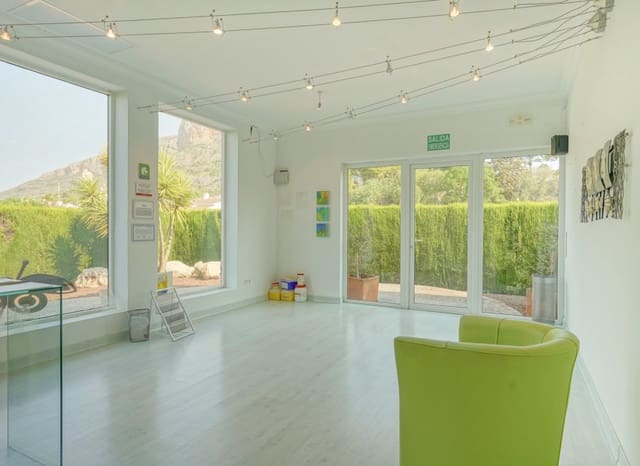 4 bedroom Villa for sale in Partida Tosal - Zona del Castellans, Javea / Xàbia - € 795,000 (Ref: 9231270)