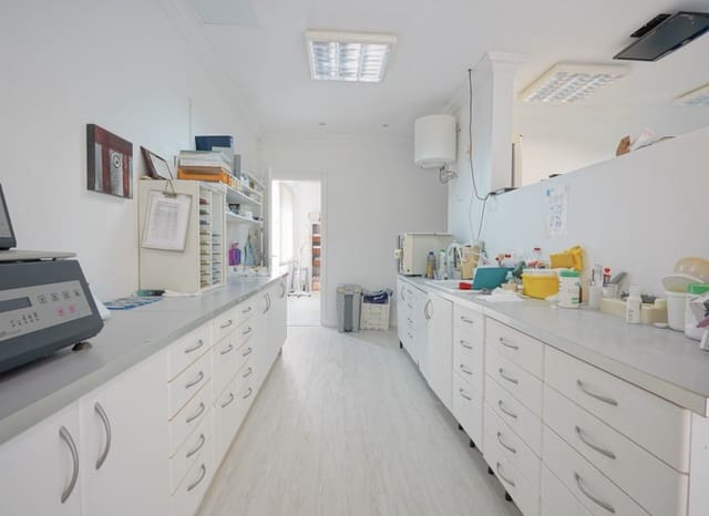 4 bedroom Villa for sale in Partida Tosal - Zona del Castellans, Javea / Xàbia - € 795,000 (Ref: 9231270)