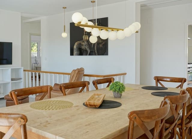 5 Zimmer Villa zu verkaufen in Gargasindi, Calpe / Calp mit Pool - 749.000 € (Ref: 9231541)