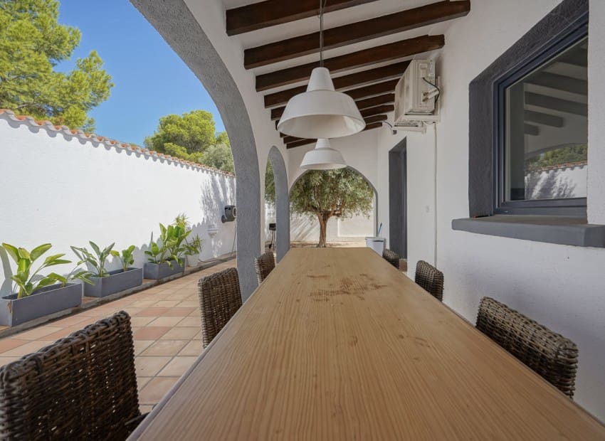 5 Zimmer Villa zu verkaufen in Calpe / Calp mit Pool - 749.000 € (Ref: 9231541)