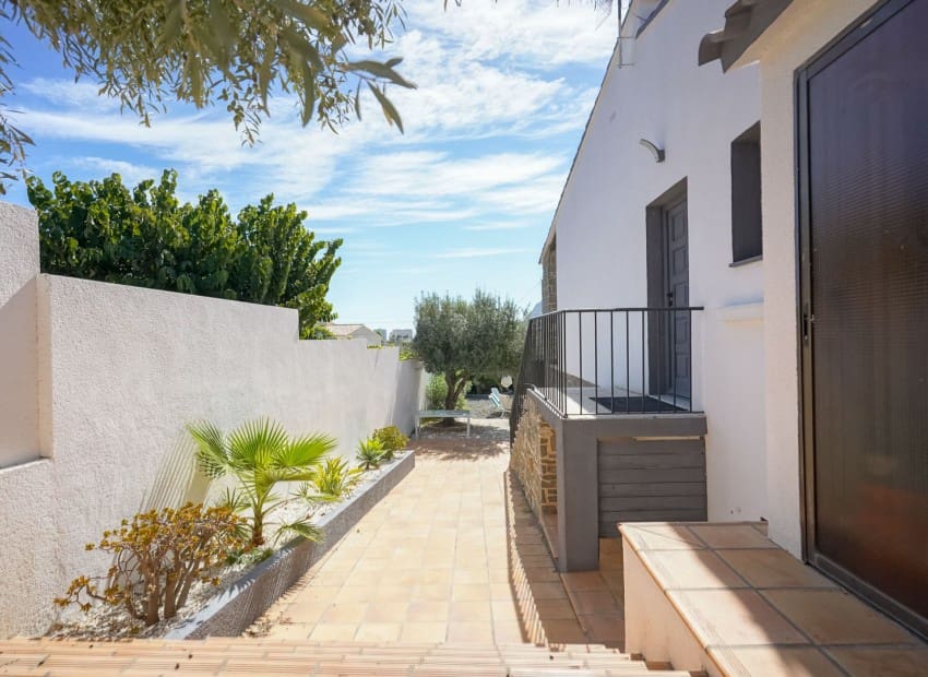 5 Zimmer Villa zu verkaufen in Calpe / Calp mit Pool - 749.000 € (Ref: 9231541)